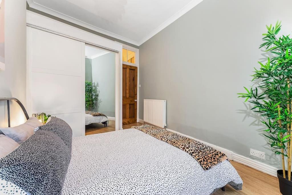 Traditional 1-Bed Flat In Southside Glasgow Dış mekan fotoğraf